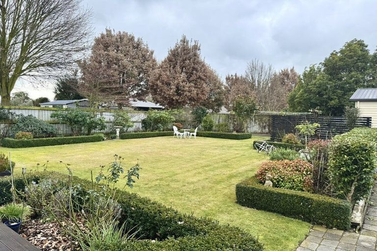 Photo of property in 19 Bridge Street, Southbridge, 7602