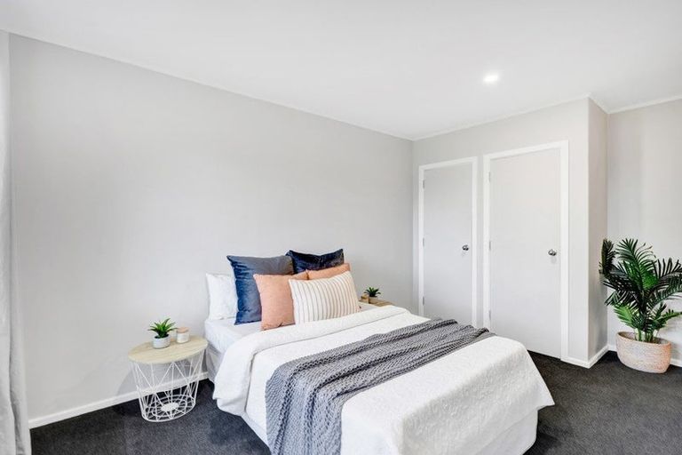Photo of property in 68 Wallath Road, Westown, New Plymouth, 4310