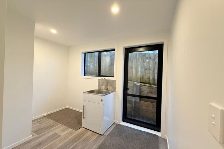 Photo of property in 30c Russell Road, Manurewa, Auckland, 2102