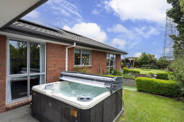 Photo of property in 12 Rubicon Place, Hei Hei, Christchurch, 8042