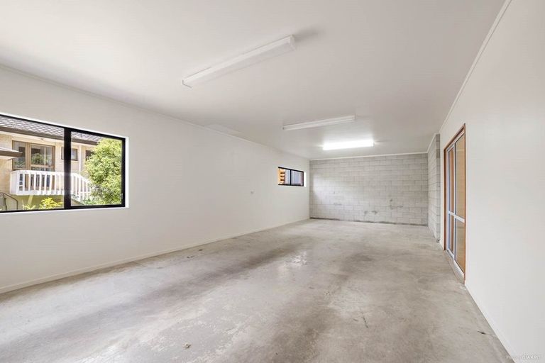 Photo of property in 68 Redwing Street, Browns Bay, Auckland, 0630