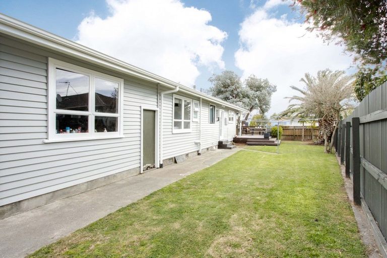 Photo of property in 1 Jellicoe Place, Tamatea, Napier, 4112