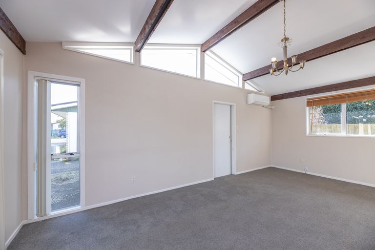 Photo of property in 2/15 Sandra Street, South New Brighton, Christchurch, 8062