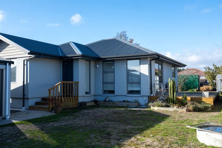 Photo of property in 32 Vancouver Crescent, Wainoni, Christchurch, 8061