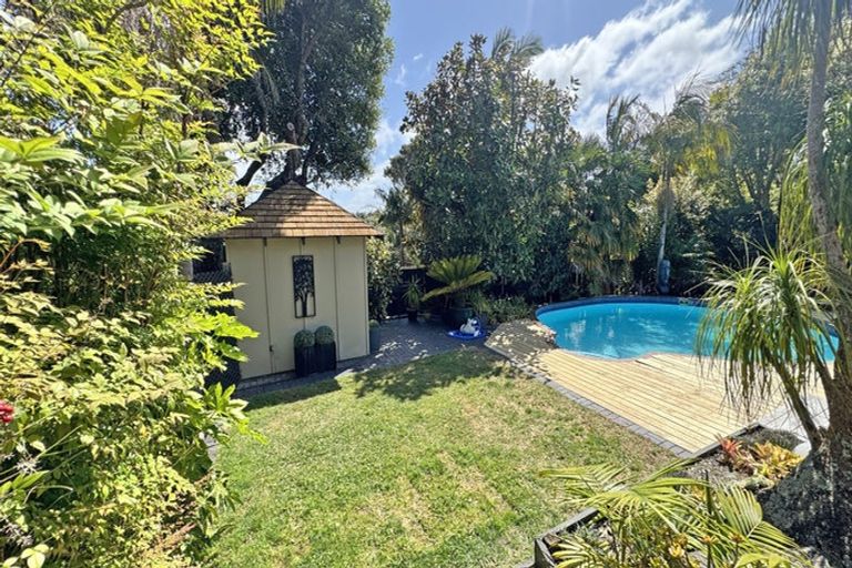 Photo of property in 9 Porritt Avenue, Chatswood, Auckland, 0626