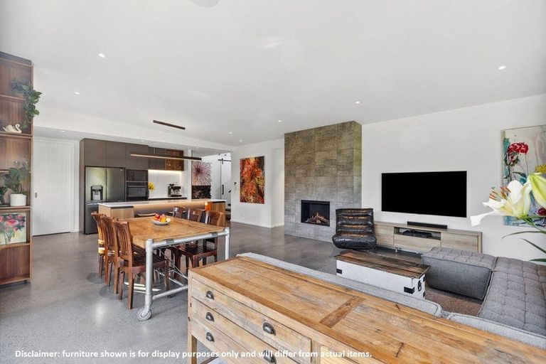 Photo of property in 4 Takahe Lane, Wanaka, 9305