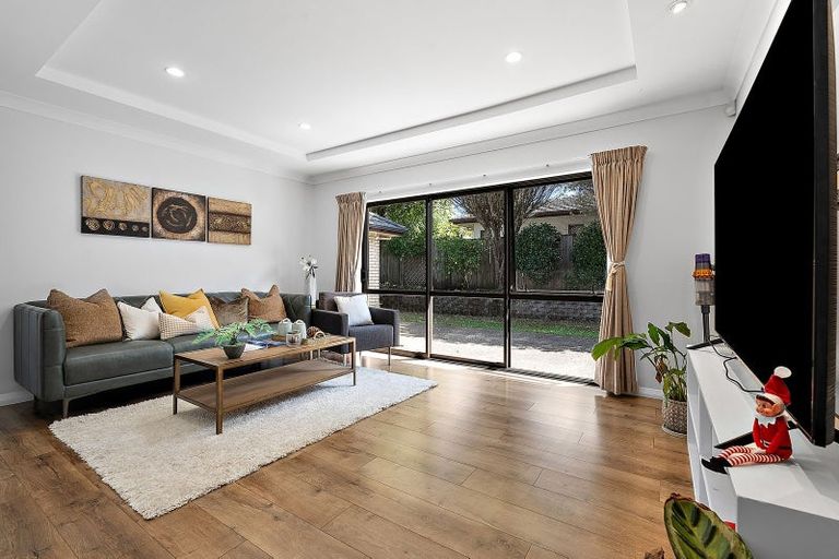 Photo of property in 3 Gordal Place, Flat Bush, Auckland, 2016