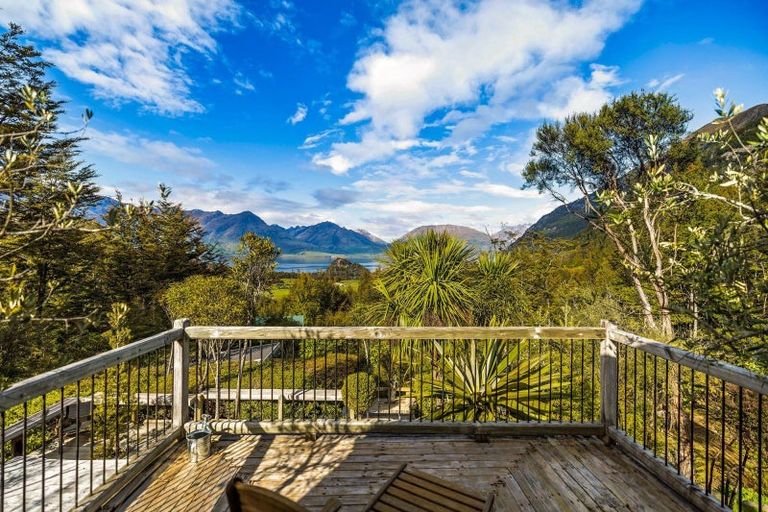 Photo of property in 17 Tall Tree Lane, Mount Creighton, Queenstown, 9371