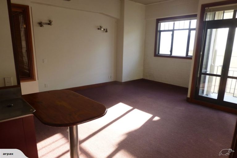 Photo of property in Pirie Street Townhouses, 28/35 Pirie Street, Mount Victoria, Wellington, 6011