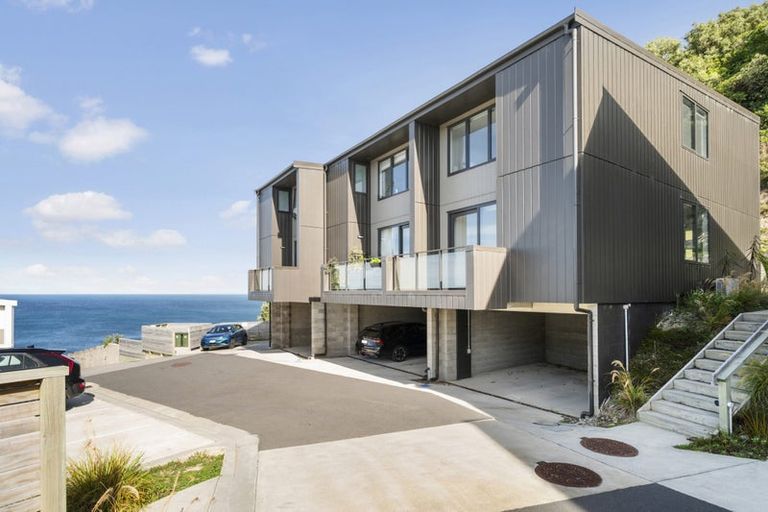 Photo of property in 15/52 High Street, Island Bay, Wellington, 6023