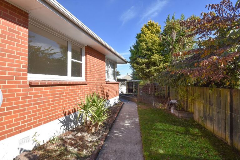 Photo of property in 19 Springfield Road, Milton, 9220