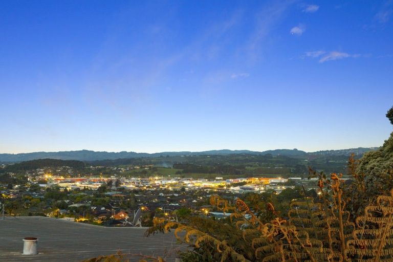 Photo of property in 2/1 Routly Avenue, Pukekohe, 2120