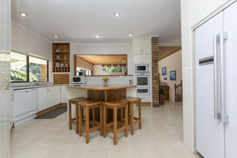 Photo of property in 789 Scenic Drive, Henderson Valley, Auckland, 0612