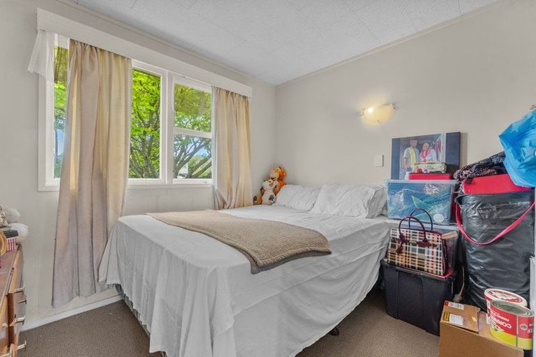 Photo of property in 14 Tatariki Street, Rosehill, Papakura, 2113