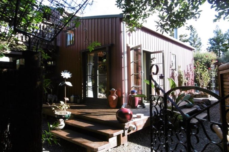 Photo of property in 375 Tauraroa Road, Maungakaramea, Whangarei, 0178