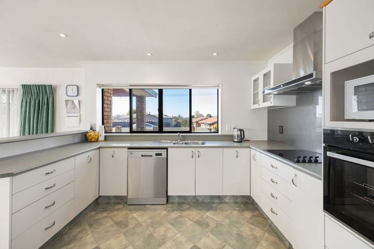 Photo of property in 1/1150 Bank Street, Te Awamutu, 3800