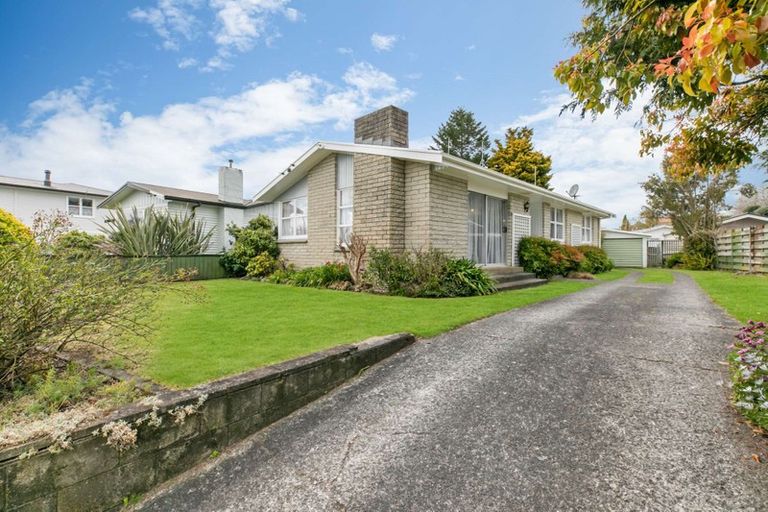 Photo of property in 9 Macmurdo Avenue, Glenview, Hamilton, 3206