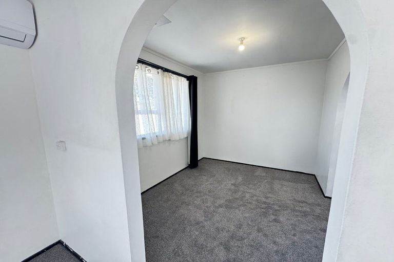 Photo of property in 391 Bucklands Beach Road, Bucklands Beach, Auckland, 2012