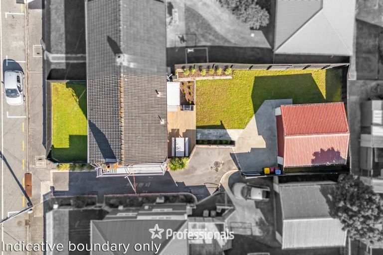 Photo of property in 215 Knights Road, Hutt Central, Lower Hutt, 5011