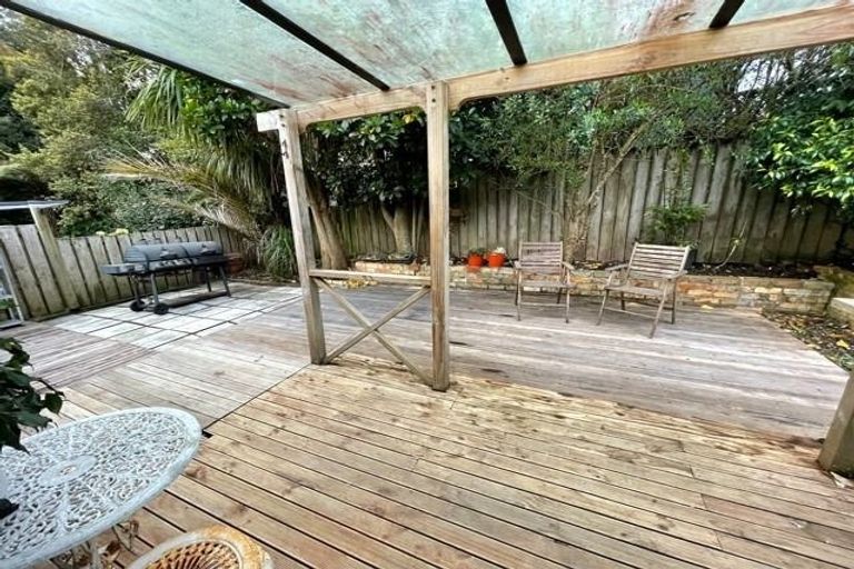 Photo of property in 3/17 Paris Place, Birkenhead, Auckland, 0626
