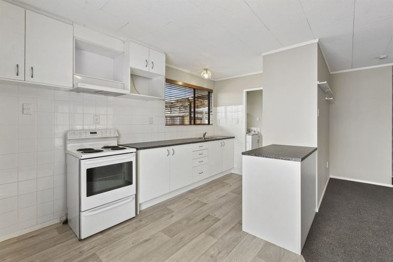 Photo of property in 2/32 Christmas Road, Manurewa, Auckland, 2102