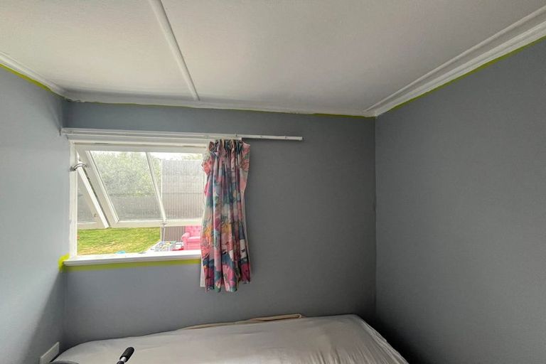 Photo of property in 12 Hokio Beach Road, Levin, 5510