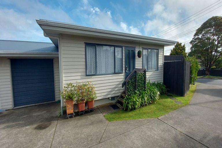 Photo of property in 143 Deep Creek Road, Torbay, Auckland, 0630