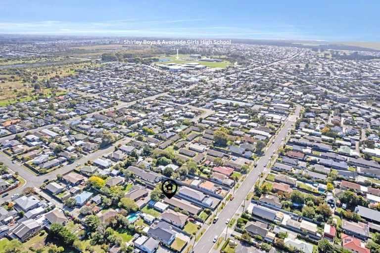 Photo of property in 2/96 Palmers Road, New Brighton, Christchurch, 8083