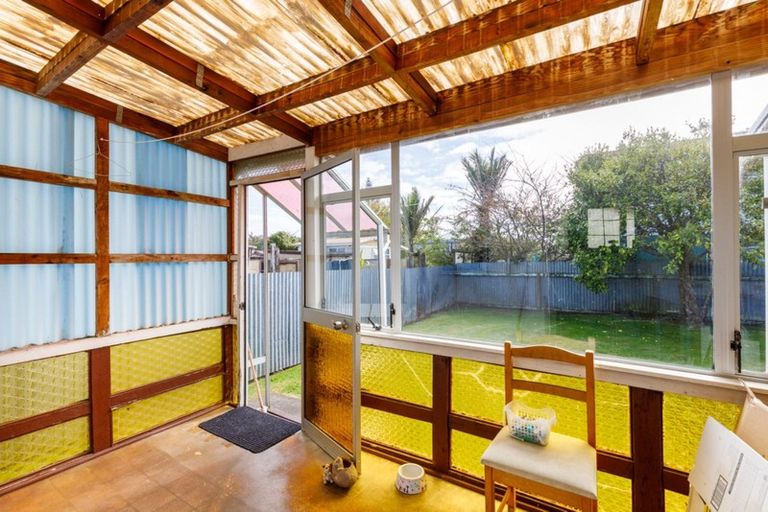 Photo of property in 1 Blake Street, Waitara, 4320