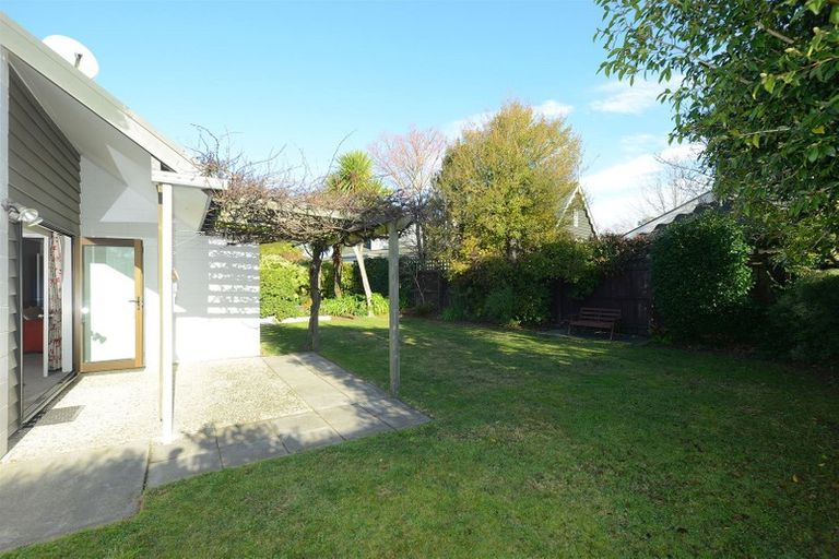 Photo of property in 14 Strathean Avenue, Avonhead, Christchurch, 8042