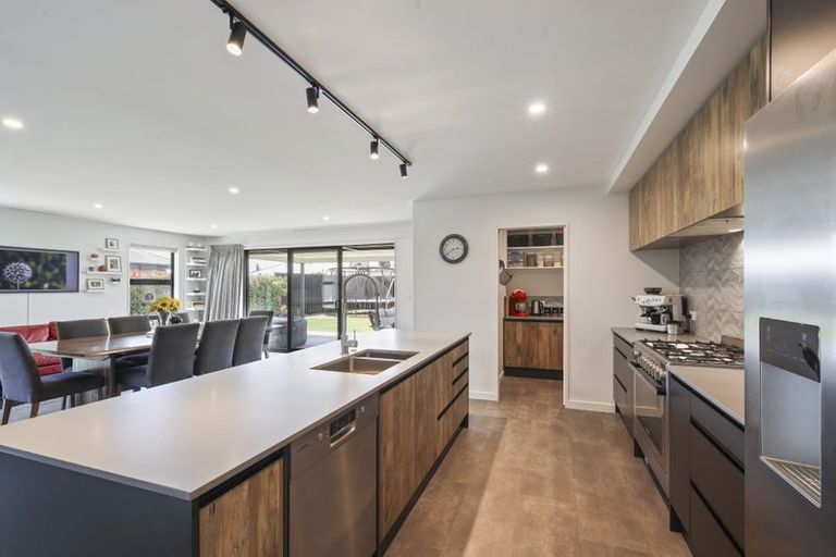 Photo of property in 80 Petries Road, Woodend, 7610