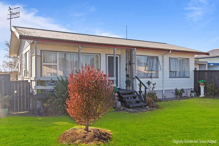 Photo of property in 19a Pohutukawa Drive, Owhata, Rotorua, 3010