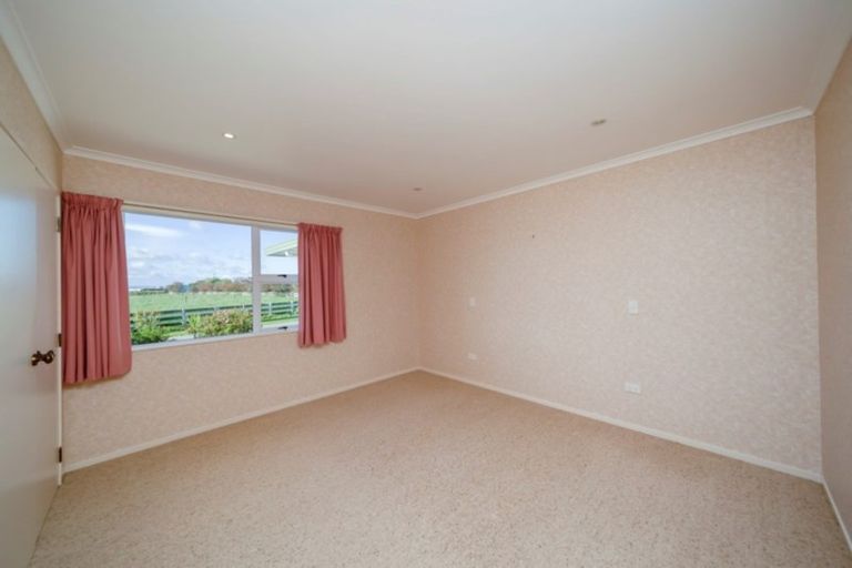 Photo of property in 281 Waihi Road, Hawera, 4673