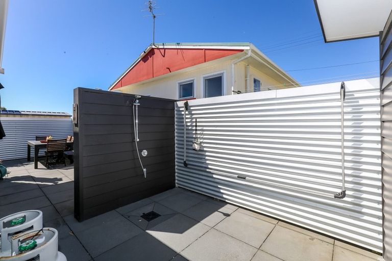 Photo of property in 90 Seventh Avenue, Urenui, 4377