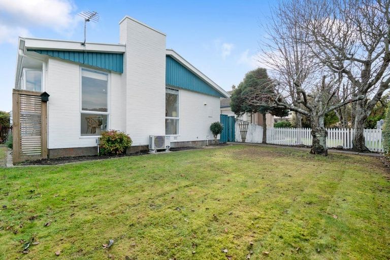 Photo of property in 12a Waiau Street, Cracroft, Christchurch, 8025
