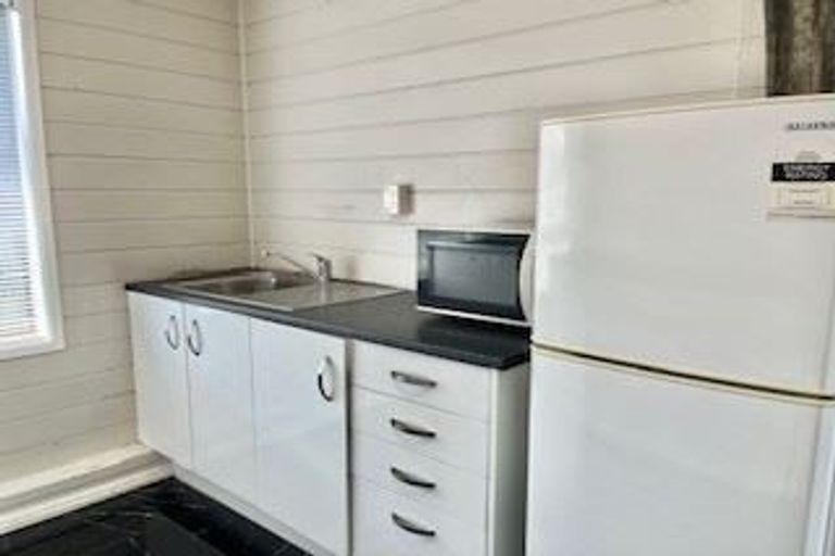 Photo of property in 80a Millbrook Road, Henderson, Auckland, 0612