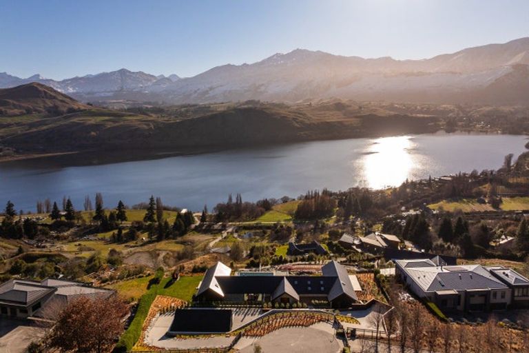 Photo of property in 83 Sicilian Lane, Lake Hayes, Queenstown, 9371