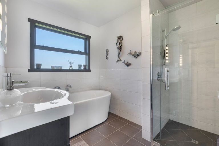 Photo of property in 193 Ackworth Road, Lepperton, New Plymouth, 4373