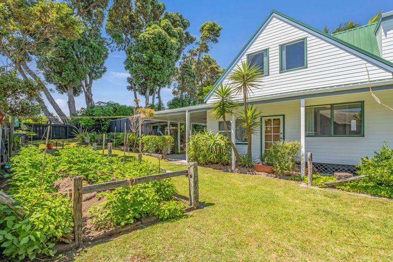Photo of property in 11 Ohiwa Parade, Ohope, 3121
