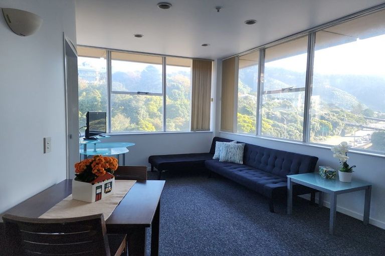 Photo of property in Terrace Tower Apartments, 6e/126 The Terrace, Wellington Central, Wellington, 6011