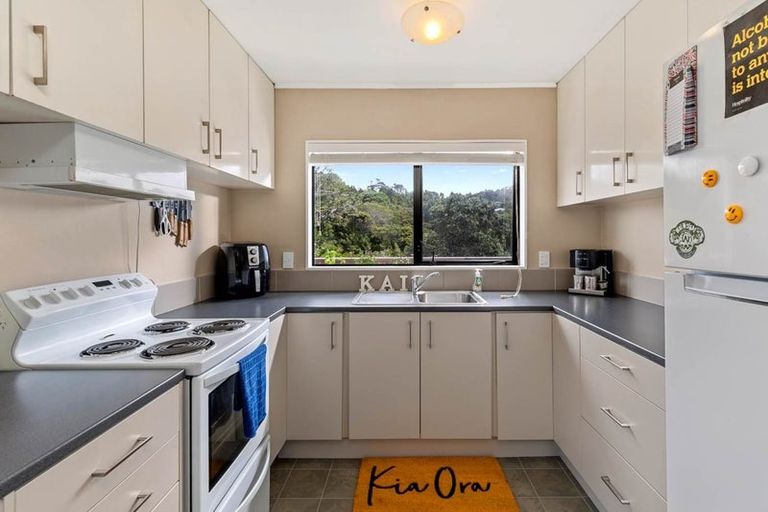 Photo of property in 1/111 Spinella Drive, Bayview, Auckland, 0629
