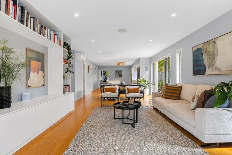 Photo of property in 15 Bowenvale Avenue, Cashmere, Christchurch, 8022