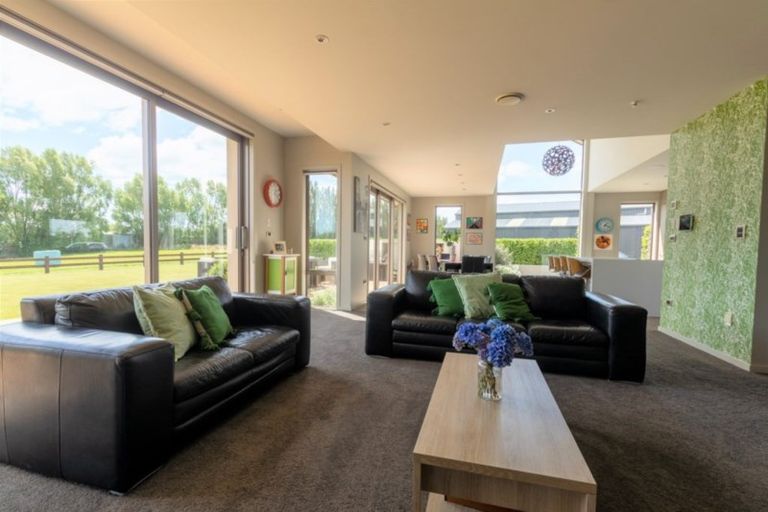 Photo of property in 39 Egerton Road, Winton, 9781