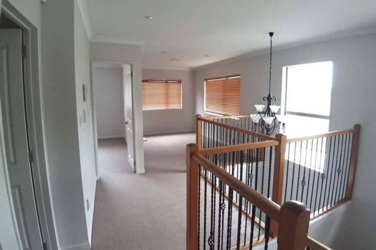 Photo of property in 1 Portofina Place, Flat Bush, Auckland, 2019