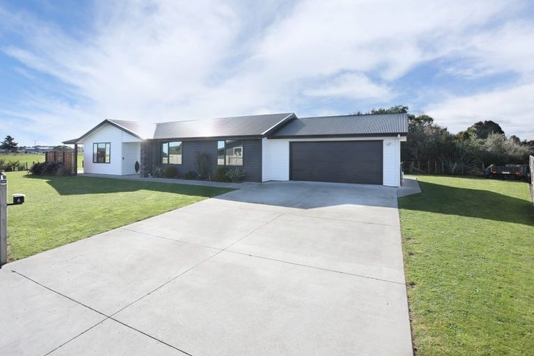 Photo of property in 6 George Street, Bulls, 4818