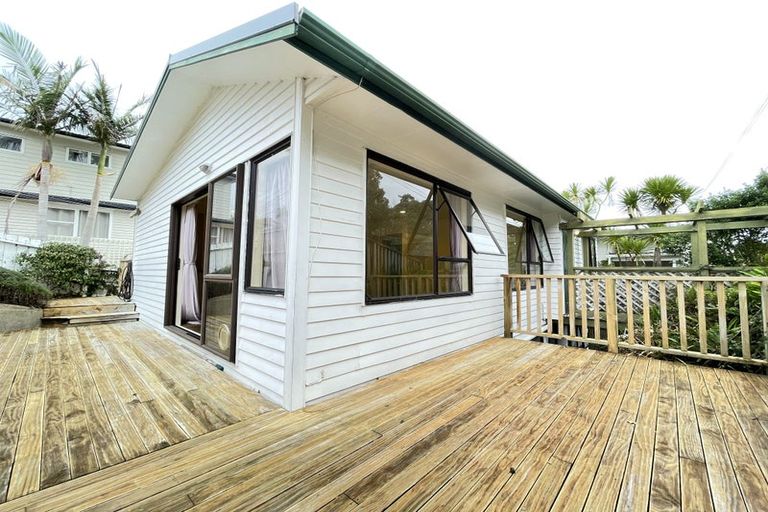 Photo of property in 3/78 Seaview Road, Castor Bay, Auckland, 0620