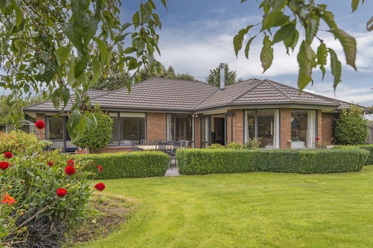 Photo of property in 9 Brooker Place, Kirwee, Darfield, 7571