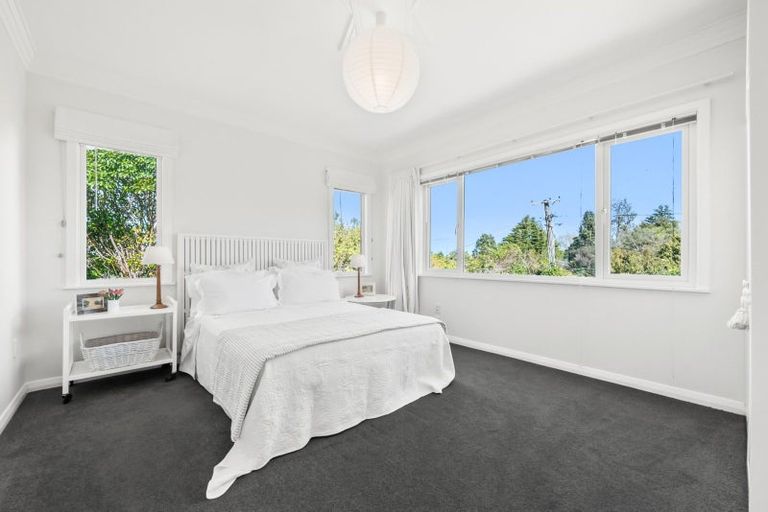 Photo of property in 48 Gurney Road, Kelson, Lower Hutt, 5010