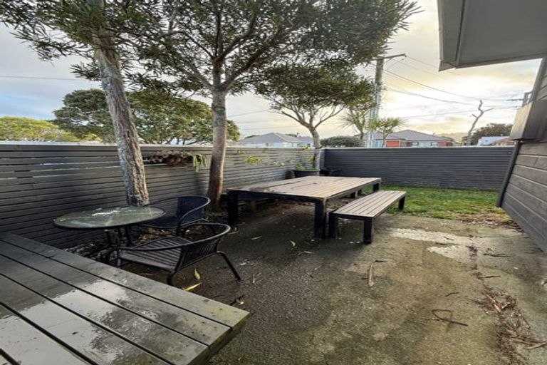 Photo of property in 1/15 Charleston Avenue, Boulcott, Lower Hutt, 5011