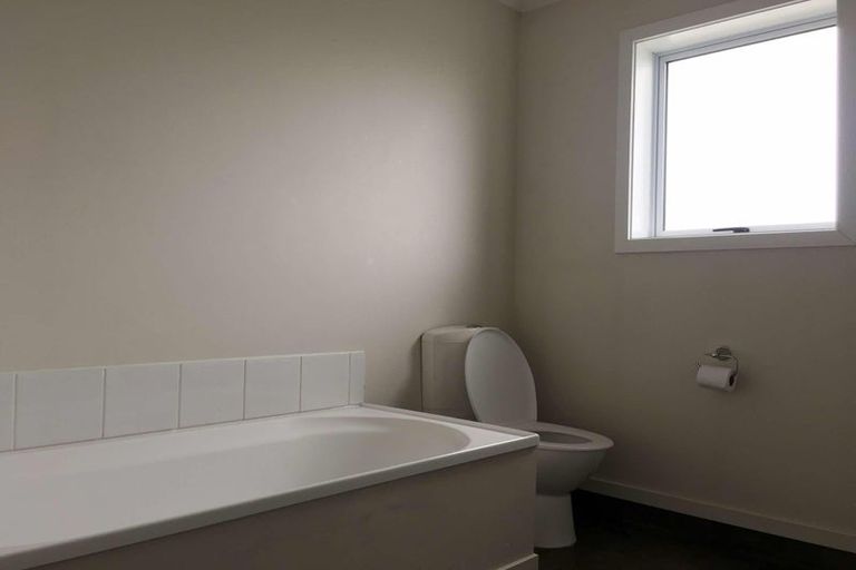 Photo of property in 75 Lothian Crescent, Strathern, Invercargill, 9812